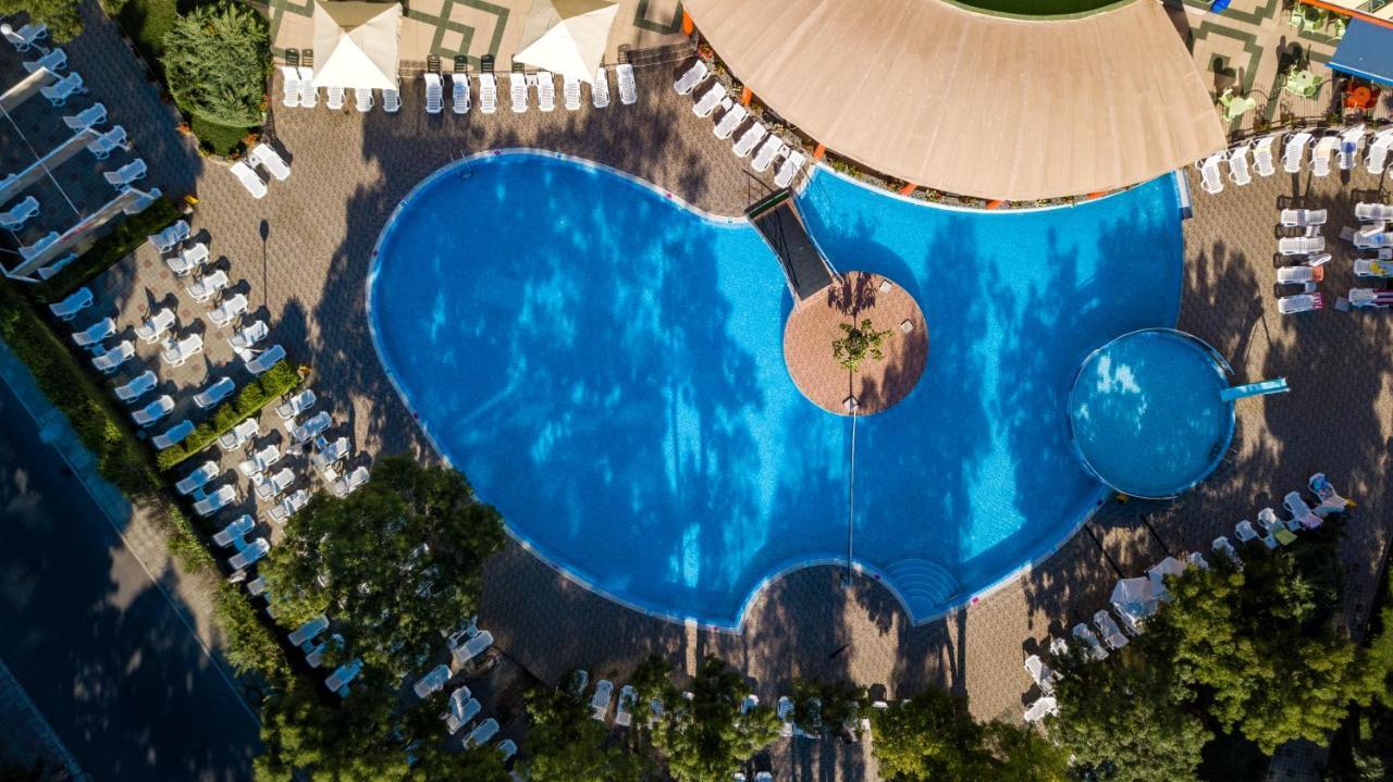 Mpm Hotel Kalina Garden ซันนีบีช ภายนอก รูปภาพ
