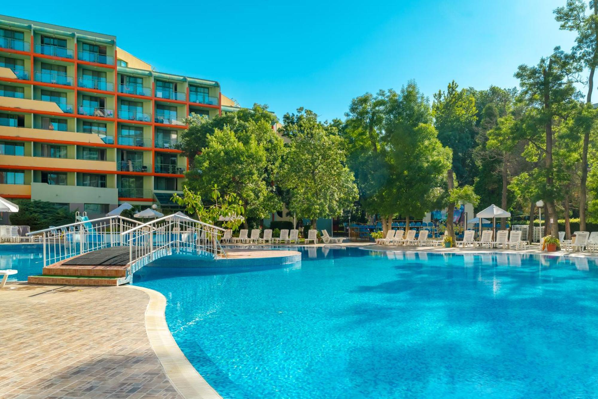 Mpm Hotel Kalina Garden ซันนีบีช ภายนอก รูปภาพ